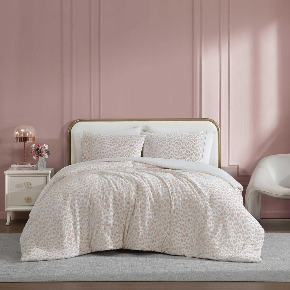 imageBetsey Johnson  Queen Comforter Set Reversible ampamp ButterySoft Faux Fur Bedding wMatching Pillowcases Medium Weight for Year Round Use 3 Piece Bed Sets Betseys Leopard BeigeKing