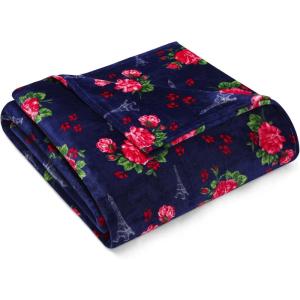 Betsey Johnson Vintage Floral Black Full/Queen Blanket(Floral)