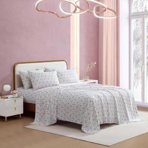 Betsey Johnson – Queen Size Sheet Set, Smooth & Lightweight Bonus Bedding with Deep Pockets, Fade & Wrinkle Resistant, 6 Piece Bed Sheets with Matching Pillowcases (XOX Bling Kitty Pink)(Paris Love Pink)