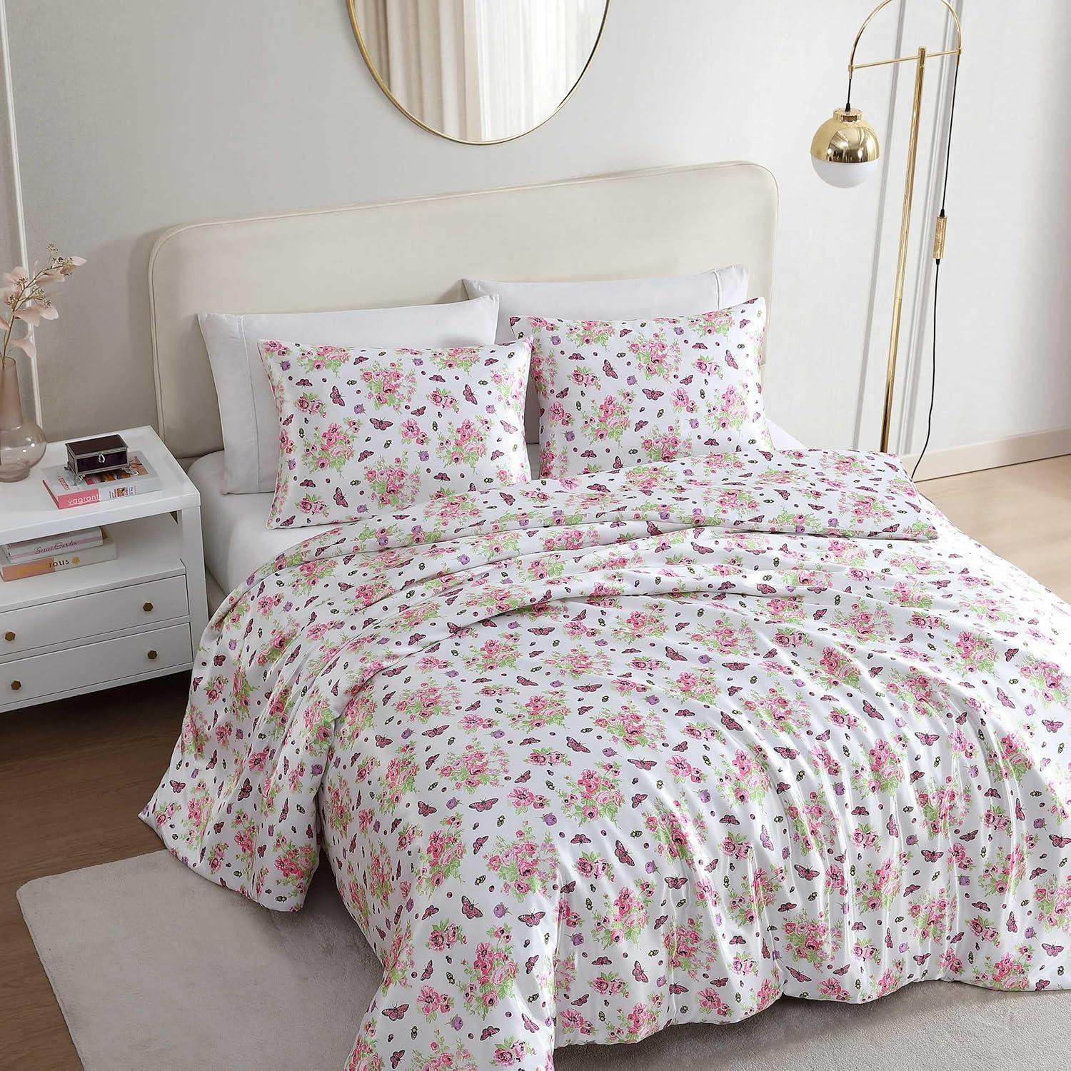 image:imageBetsey Johnson Queen Duvet Cover Set Ultra Soft amp Reversible Bedding with Button Closure 3 Piece Bed Set with Matching Pillowcases Queen Bee FloralBouquet Pink